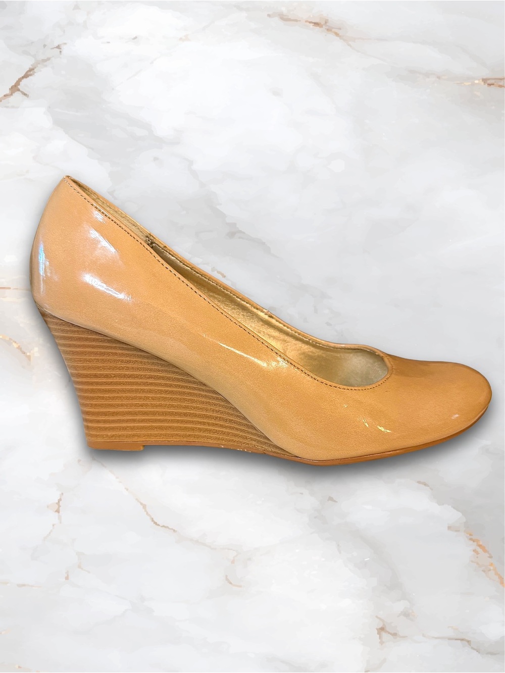 Dexter Neutral Beige Patent Stacked Wedge Pumps Classic Comfort Heel Sz 7 - Picture 3 of 11